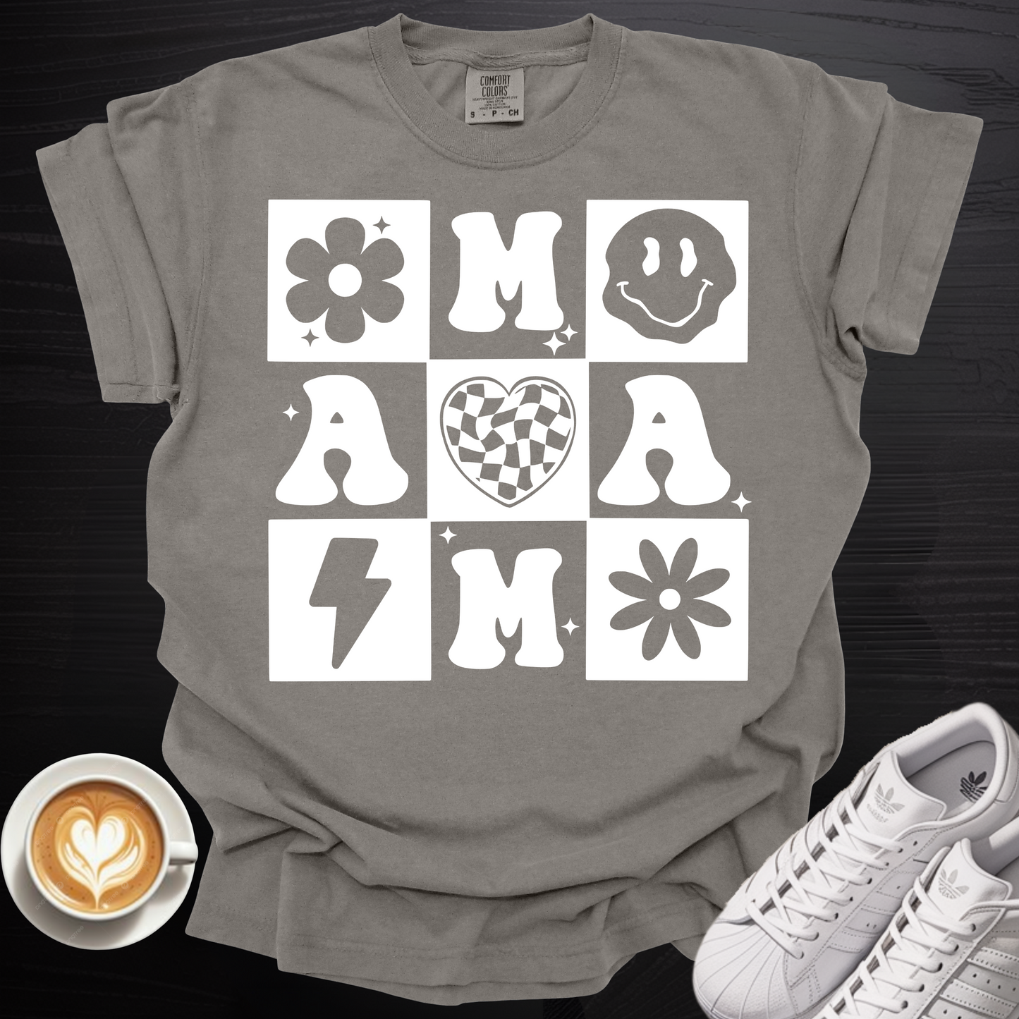 'Retro Mama Collage' - Tee